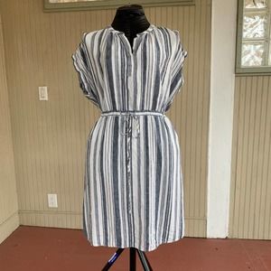 Spring/Summer Shirt Dress w Pockets & cinched waist (Large)